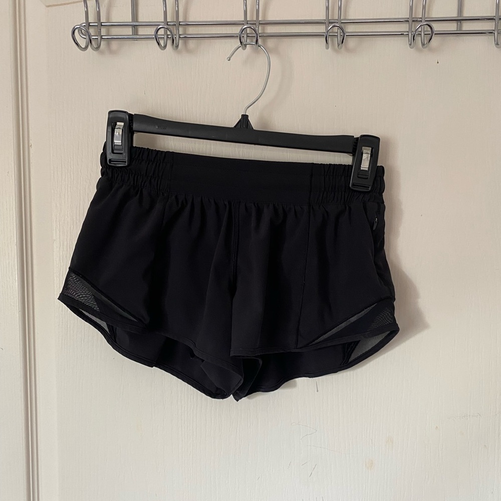 Hotty Hot short 2.5” lulu lemon shorts